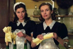 Twin Sisters (2002) - Nadja Uhl, Thekla Reuten