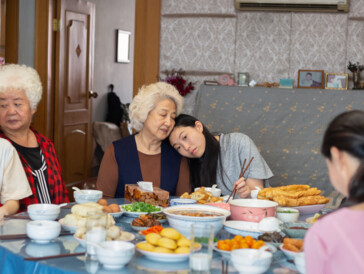 Hat persönlich viele Ähnlichkeiten zur Hauptfigur Billi: Awkwafina beweist nach «Crazy Rich Asians» auch in «The Farewell», dass sie als Schauspielerin viel Potential hat.
