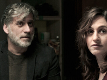 Mickael et Dafna, les parents, incarnés ici par Lior Ashkenaz et Sarah Adler