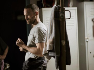 Netflix-Kritik «Verirrte Kugel»: «Auf der Flucht» trifft auf «The Transporter»