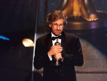 Steven Spielberg an den 66. Academy Awards