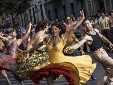 Ariana DeBose gewinnt den Oscar als beste Nebendarstellerin in «West Side Story» (2021).