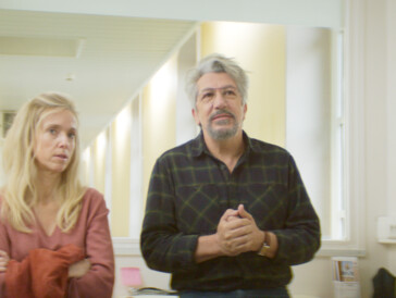 Entretien avec Quentin Dupieux et Léa Drucker : « Nous ne nous moquons pas des gens, mais des obsessions »