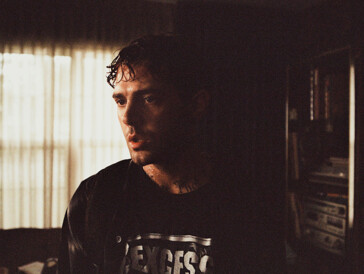 «La nuit où Laurier Gaudreault s’est réveillé» : 5 bonnes raisons de dévorer la série de Xavier Dolan