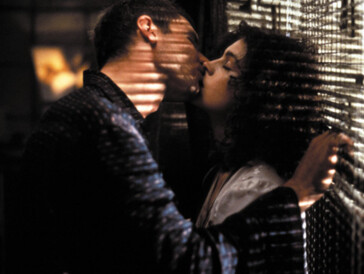 Harrison Ford & Sean Young in Blade Runner (1982)
