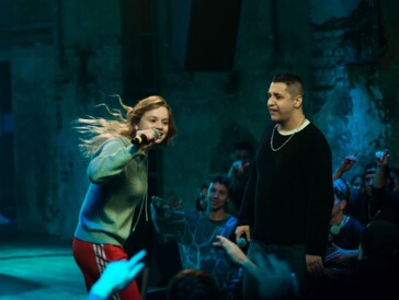 Für eine Rolle lernt Luna auch schon mal, wie man in Rapbattles neben Profis besteht.