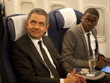 Dieses schelmische Grinsen kennen wir doch: Rowan Atkinson ist zurück (Bild aus «Johnny English 2»).