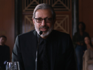 Hat auch ein Wörtchen mitzureden: Jeff Goldblum kehrt für den neusten Teil der beliebten Dinosaurier-Reihe als Dr. Ian Malcolm auf die Grossleinwand zurück.