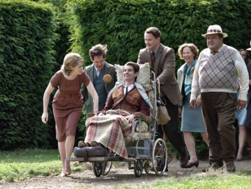 Das Leben erträgt sich besser mit Humor: Andrew Garfield und Claire Foy in «Breathe – Solange ich atme».