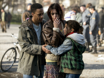 Luna Mwezi (Mia) und Sarah Spale (Sandrine) in «Platzspitzbaby»