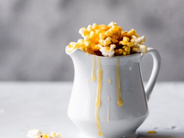 Tag der Popcorn-Liebhaber: 7 Film-Tipps und passende Rezepte für zuhause