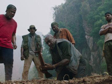 Paul (Delroy Lindo), Otis (Clarke Peters), Eddie (Norm Lewis), Melvin (Isiah Whitlock, Jr.) et David (Jonathan Majors).