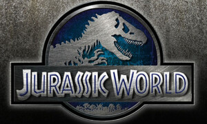 Décidément, c'est le retour des grosses machines d'Hollywood. La saga "Jurassic Park" continue donc avec ce nouveau volet "Jurassic World". Chris Pratt et Bryce Dallas Howard sont au casting de ce film dont on ne sait pas encore grand chose et dont la bande-annonce a été dévoilée il y a peu de temps. Il faudra encore attendre quelques mois avant de le voir car la sortie est prévue le 10 juin 2015.