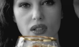 Monica Bellucci: pub Martini avec Dolce & Gabbana