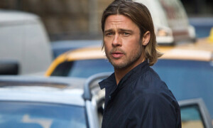 Ein neues Projekt für Brad Pitts Produktionsfirma Plan B: Pitt soll den Sci-Fi-Thriller "Alpha" produzieren - geschrieben von Daniel H. Wilson, der noch immer auf die lang geplante Verfilmung seines Bestseller-Romans "Robopocalypse" wartet. Schafft es "Alpha" jetzt noch zuerst auf die Leinwand? Das Script ist fertig und auch die Regie ist schon bekannt: Anthony Scott Burns wird mit "Alpha" seinen ersten Spielfilm drehen. Fehlt eigentlich nur noch die Besetzung - ob Brad Pitt selbst eine Rolle übernehmen wird? Zu sehen kriegen wir den Schauspieler wieder in "Fury", der im Januar in die Kinos kommt.
