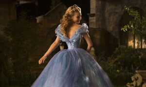 Kenneth Branaghs Märchenverfilmung "Cinderella" feiert Premiere und startet im Wettbewerb - allerdings ausser Konkurrenz.
