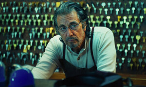 Im Sommer äusserte sich Al Pacino ungemein positiv über die Superhelden-Komödie "Guardians of the Galaxy" - was Marvel dazu bewogen haben könnte sich mit ihm über den zweiten Teil der Erfolgs-Franchise zu unterhalten. Pacino ist nämlich im Gespräch für eine Rolle in "Guardians of the Galaxy 2" - angeblich soll er darin den "Grandmaster" spielen.